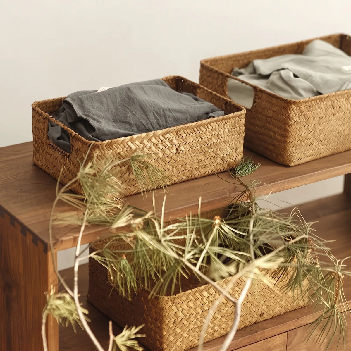 Panier en jonc mer tissé 