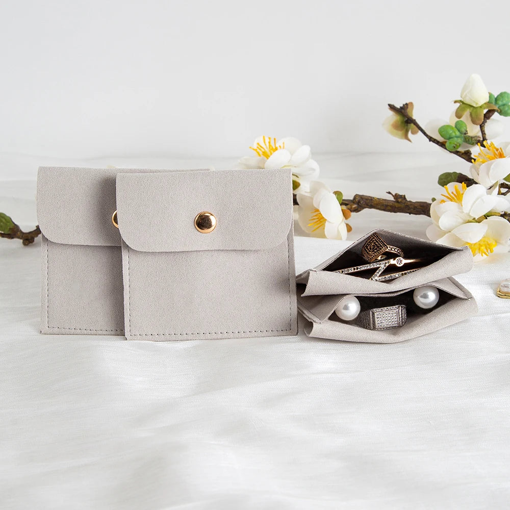 Sacs en velours pour bijoux gris